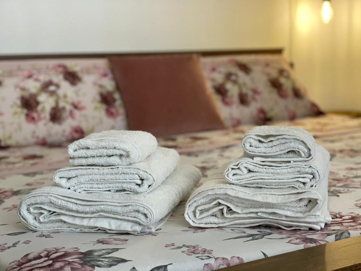 A Casa Di Elena Apartment Palermo Ngoại thất bức ảnh
