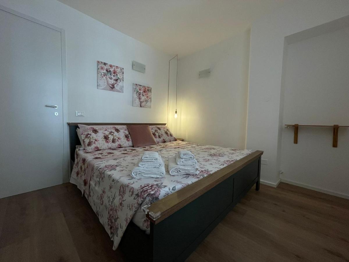 A Casa Di Elena Apartment Palermo Ngoại thất bức ảnh
