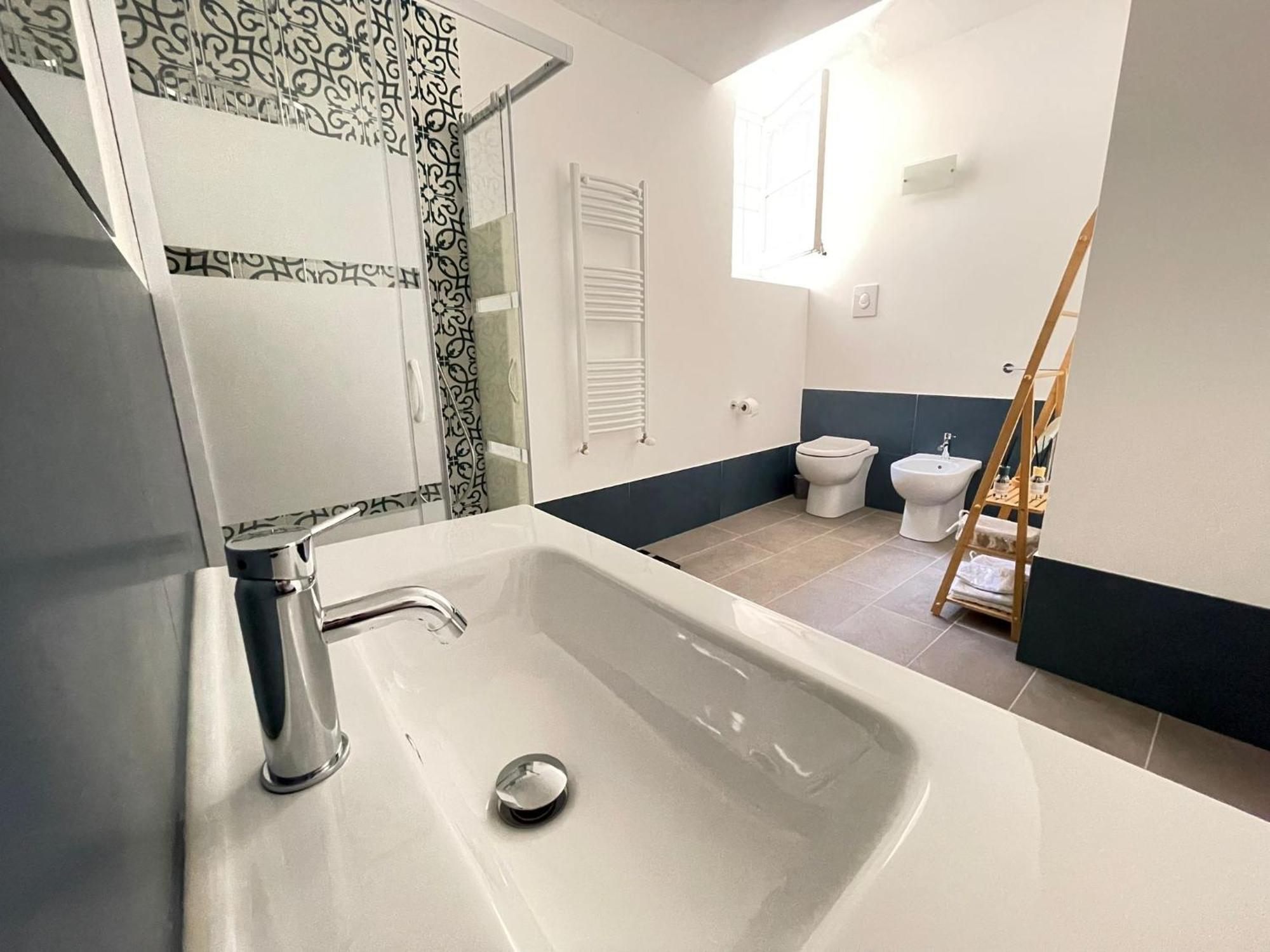 A Casa Di Elena Apartment Palermo Ngoại thất bức ảnh